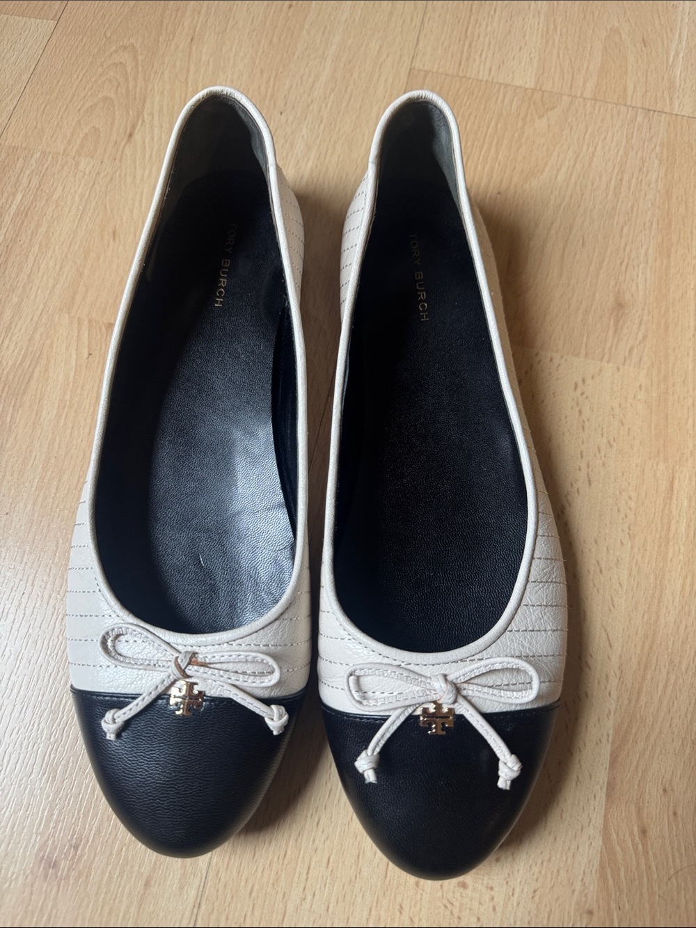 Tory Burch Ballet Flats size 9
